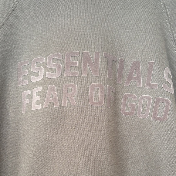 Essentials Fear of God off black Hoodie - Picture 2 of 6